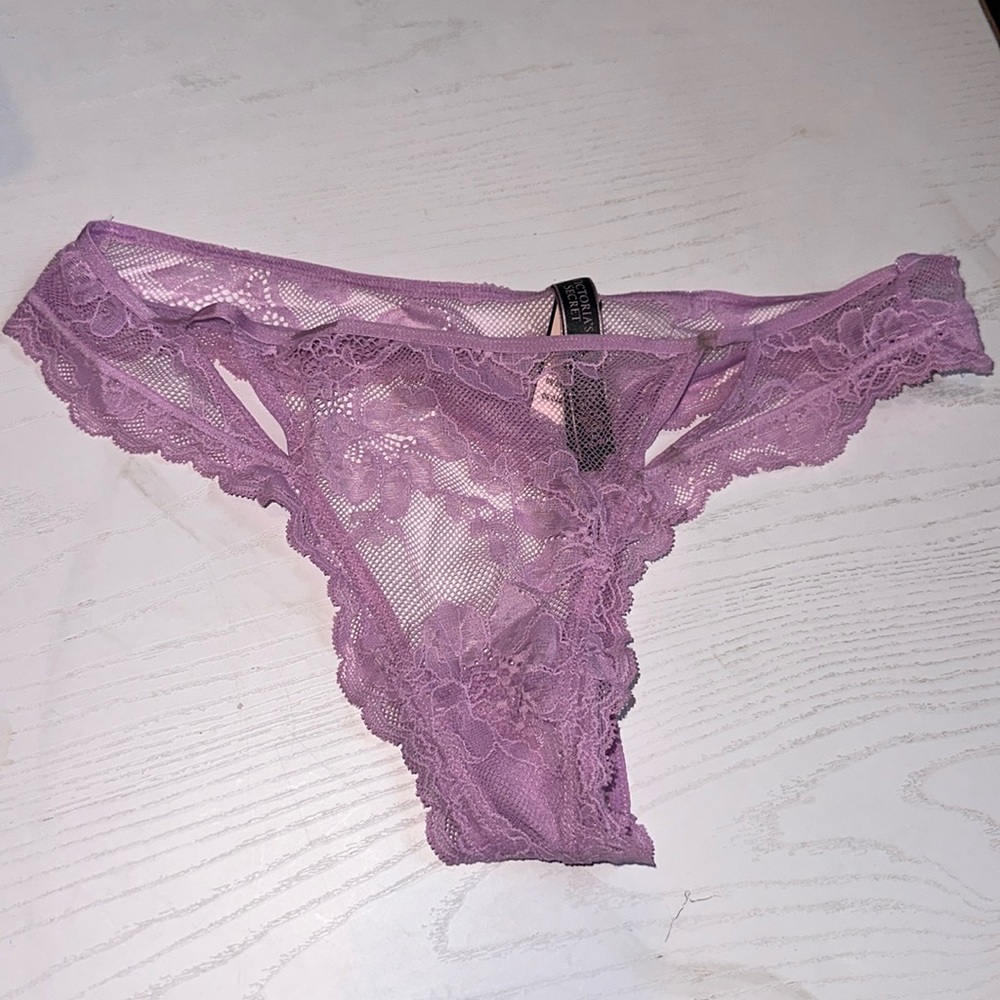 Victorias secret lace thong pink mauve M NWT